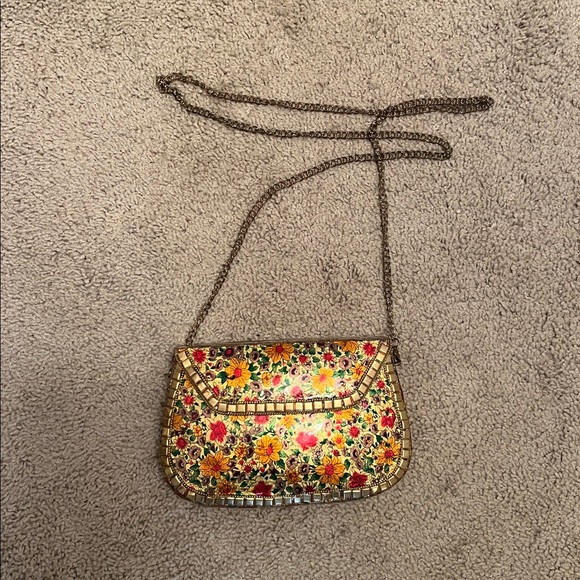 Antik Kraft Metal Clutch Mosaic Design